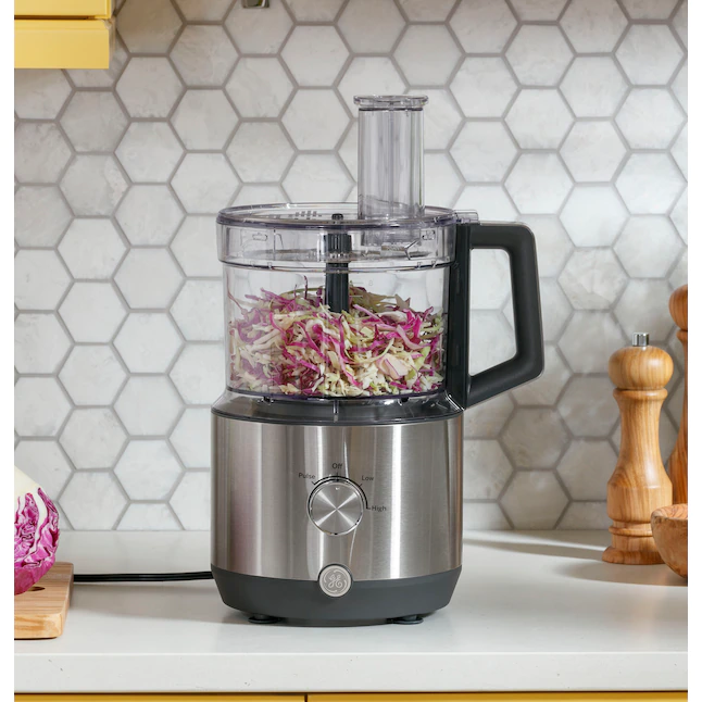 GE Food Processor | 12 Cup | Complete With 3 Feeding Tubes, Stainless Steel Mixing Blade & Shredding Disc | 3 Speed | Great for Shredded Cheese, Chicken & More | Kitchen Essentials | 550 Watts GE Food Processor | 12 Cup | Complete With 3 Feeding Tubes, Stainless Steel Mixing Blade & Shredding Disc | 3 Speed | Great for Shredded Cheese, Chicken & More | Kitchen Essentials | 550 Watts - Image 5