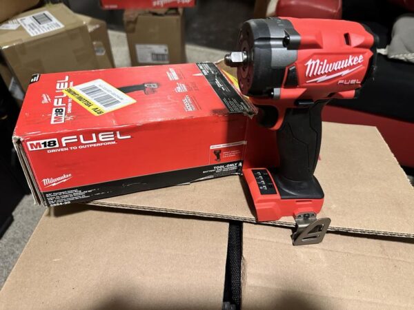 Milwaukee 2962-20-2854-20 M18 Impact Wrench Gen-2 18-Volt Li-Ion Cordless Mid Torque w/Friction Ring