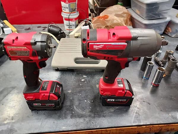Milwaukee 2962-20-2854-20 M18 Impact Wrench Gen-2 18-Volt Li-Ion Cordless Mid Torque w/Friction Ring
