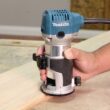 Makita RT0701C 6.5 Amp 1-1/4 HP Corded Fixed Base Variable Speed Compact Router with Quick-Release
