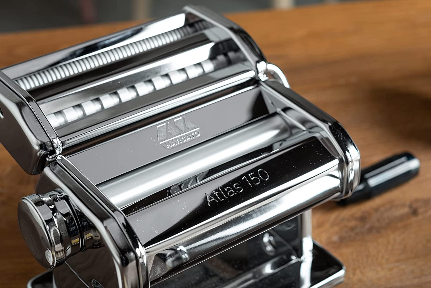 MARCATO Atlas 150 Pasta Machine, Made in Italy, Includes Cutter, Hand Crank, and Instructions, 150 mm, Stainless Steel MARCATO Atlas 150 Pasta Machine, Made in Italy, Includes Cutter, Hand Crank, and Instructions, 150 mm, Stainless Steel s3