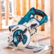 Makita XSR01PT 18V X2 LXT 5.0Ah Lithium-Ion (36V) Brushless Cordless Rear Handle 7-1/4 in. Circular Saw Kit