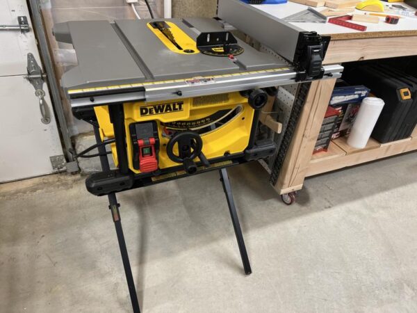 DEWALT 15 Amp Corded 8-1/4 in. Compact Jobsite Table Saw and Compact Table Saw Stand