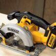 DEWALT DCB2052CKW391B 20V MAX Cordless 6-1/2 in. Circular Saw, (2) 20V MAX XR Premium Lithium-Ion 5.0Ah Batteries, and Charger