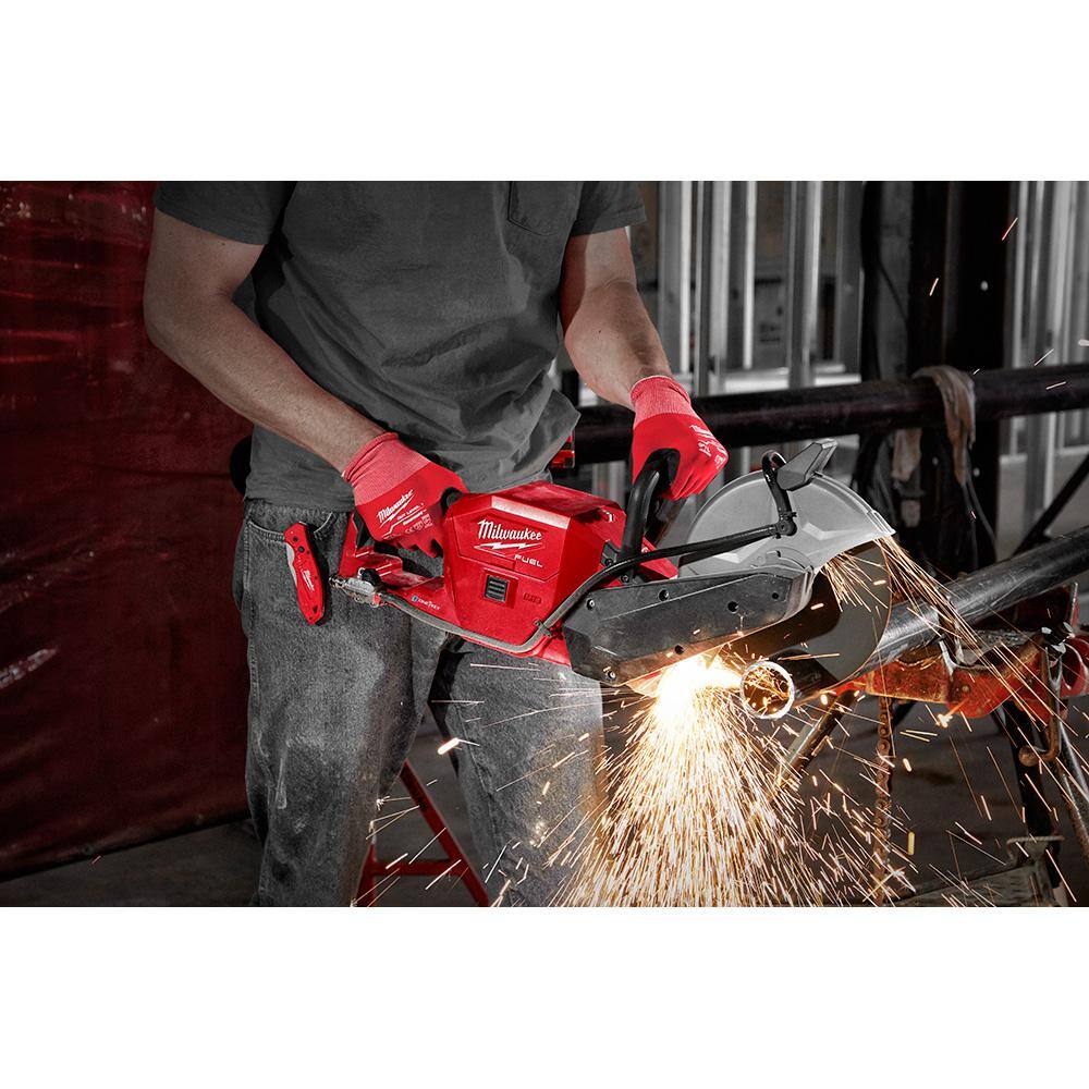 Milwaukee 2786-20 M18 FUEL ONE-KEY 18V Lithium-Ion Brushless Cordless 9 in. Cut Off Saw (Tool-Only) Milwaukee 2786-20 M18 FUEL ONE-KEY 18V Lithium-Ion Brushless Cordless 9 in. Cut Off Saw (Tool-Only) - Image 4