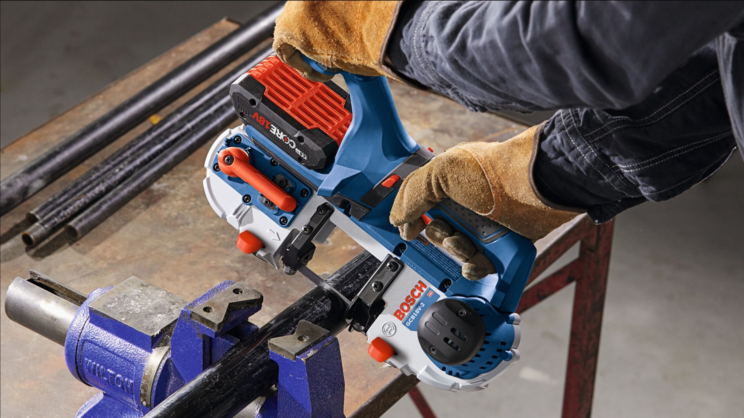 Bosch 18-Volt 2.5-in Portable Band Saw Bosch 18-Volt 2.5-in Portable Band Saw - Image 4