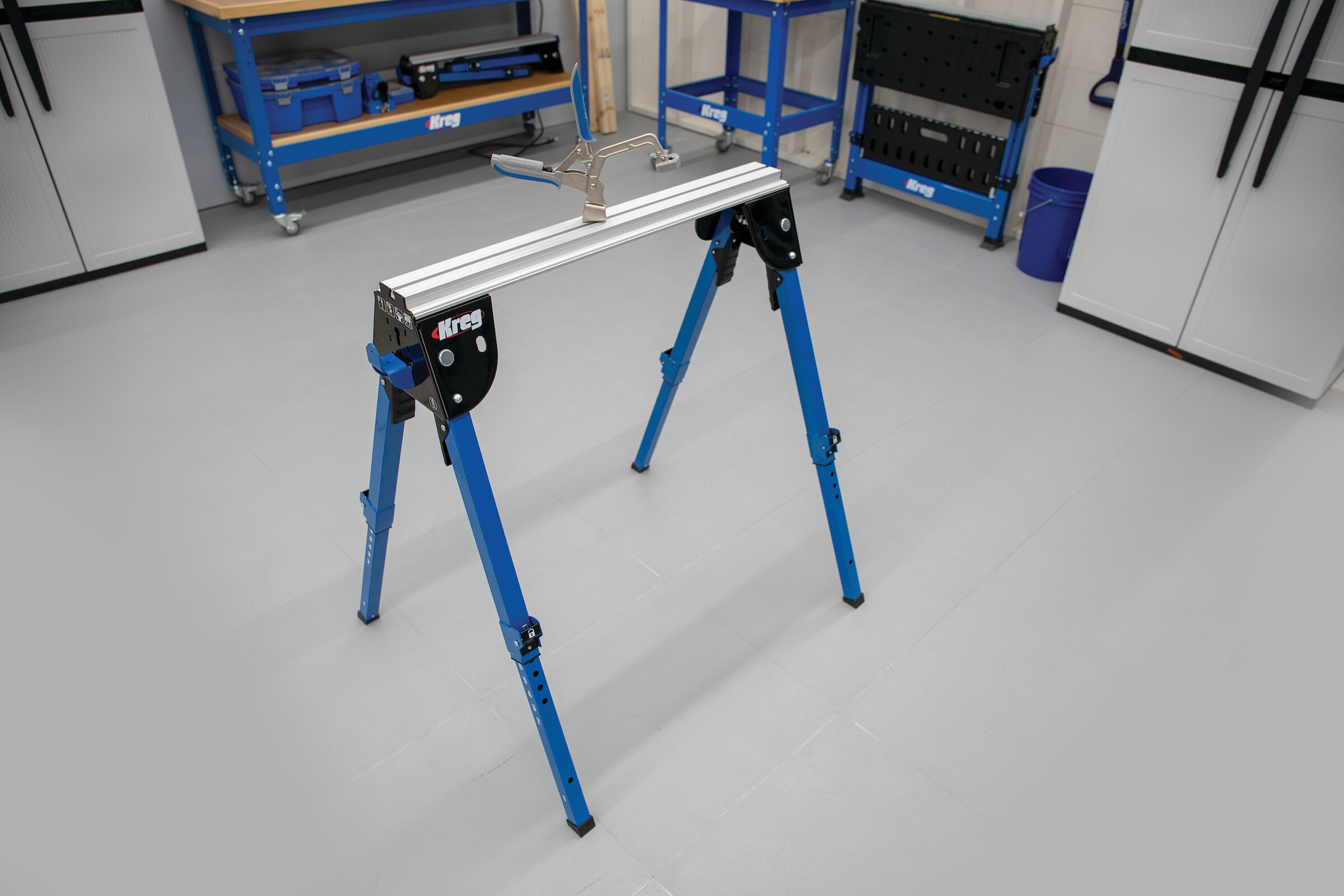 Kreg 32-in W x 35.65-in H Adjustable Anodized Aluminum Track, Steel Legs and Base Saw Horse (1100-lb Capacity) Kreg 32-in W x 35.65-in H Adjustable Anodized Aluminum Track, Steel Legs and Base Saw Horse (1100-lb Capacity) - Image 4