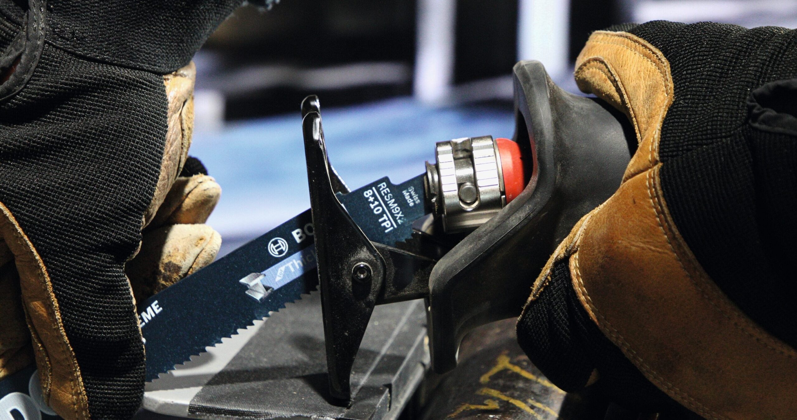 Bosch Core18V Variable Speed Brushless Cordless Reciprocating Saw (Charger Included and Battery Included) Bosch Core18V Variable Speed Brushless Cordless Reciprocating Saw (Charger Included and Battery Included) - Image 4