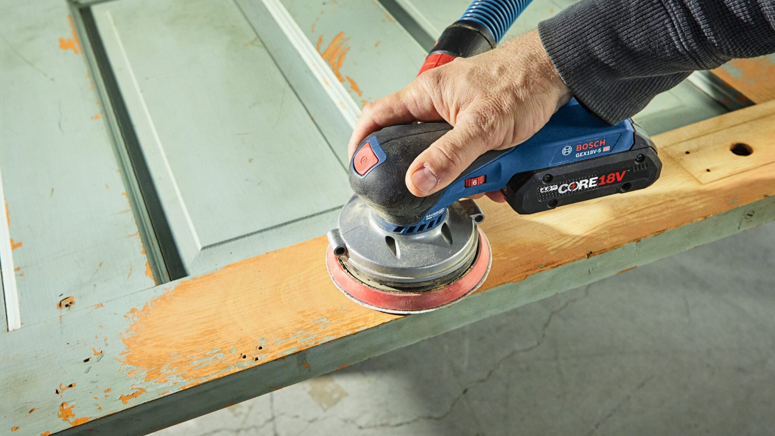 Bosch 18-Volt 4-Amp Brushless Cordless Orbital Sander with Dust Management (Battery Included) Bosch 18-Volt 4-Amp Brushless Cordless Orbital Sander with Dust Management (Battery Included) - Image 12