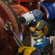 Bosch Variable Speed Brushless 1/2-in square Drive Cordless Impact Wrench (Yes (2 Batteries)