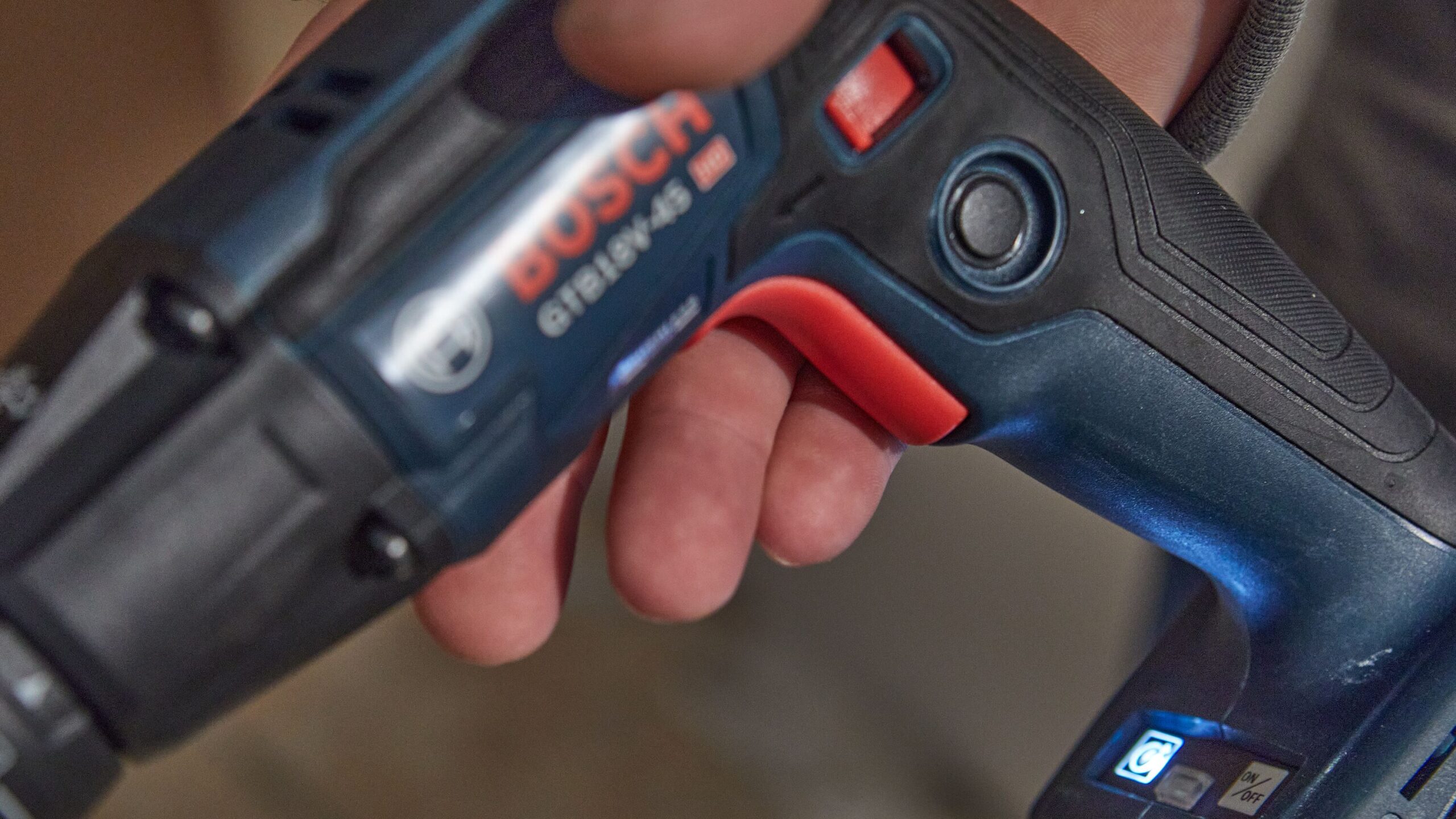 Bosch GTB18V-45B15 4-Amp 18-volt Lithium Ion (li-ion) Brushless Screw Gun Kit Bosch GTB18V-45B15 4-Amp 18-volt Lithium Ion (li-ion) Brushless Screw Gun Kit - Image 5