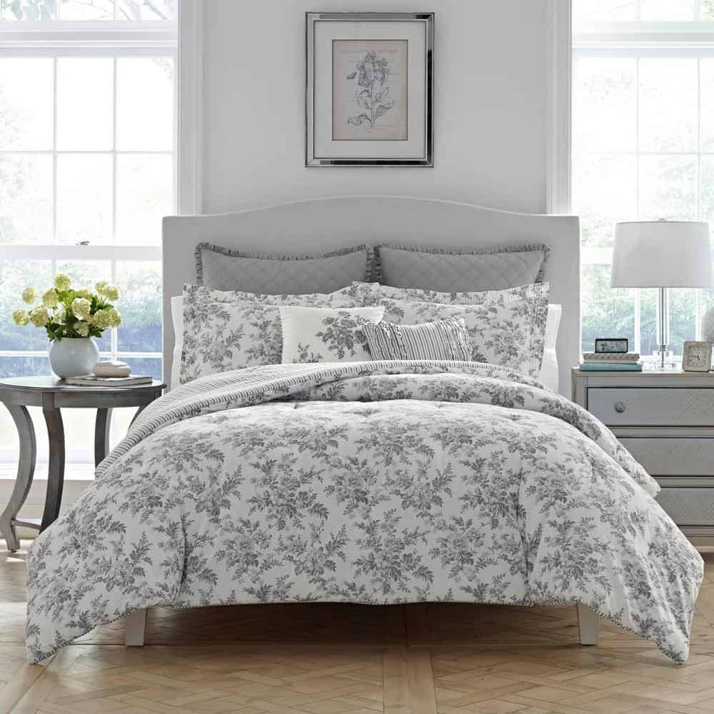 Laura Ashley Annalise 3-Piece Gray Floral Cotton King Comforter Set Laura Ashley Annalise 3-Piece Gray Floral Cotton King Comforter Set - Image 3