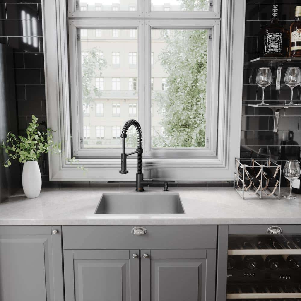 VIGO Edison Single Handle Pull-Down Sprayer Kitchen Faucet Set with Soap Dispenser in Matte Black VIGO Edison Single Handle Pull-Down Sprayer Kitchen Faucet Set with Soap Dispenser in Matte Black - Image 6