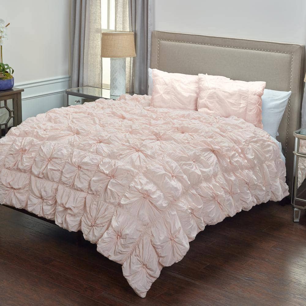 Rizzy Home Pink 2-Piece Pink Twin Comforter Set Rizzy Home Pink 2-Piece Pink Twin Comforter Set