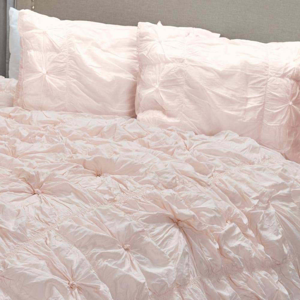 Rizzy Home Pink 2-Piece Pink Twin Comforter Set Rizzy Home Pink 2-Piece Pink Twin Comforter Set - Image 4