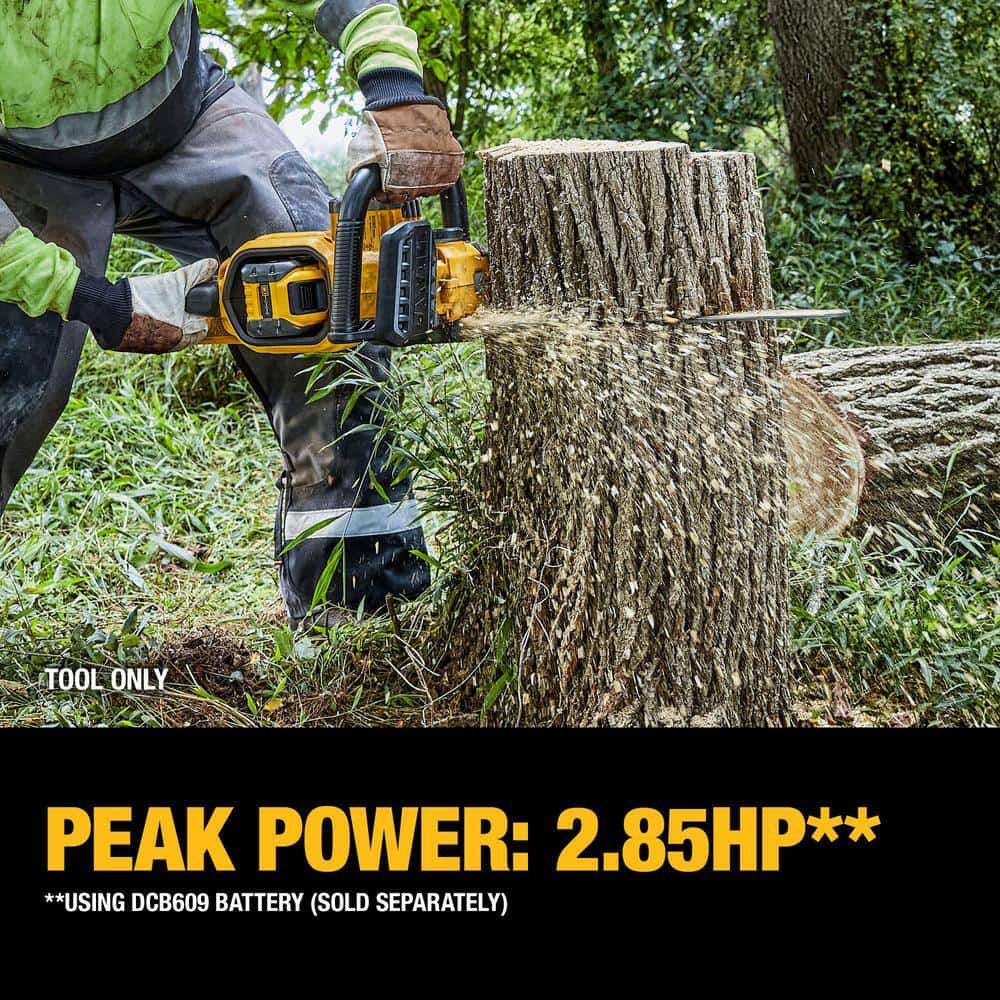 DEWALT FLEXVOLT 60V MAX 18 in. Brushless Cordless Battery Powered Chainsaw Kit with (1) FLEXVOLT 3 Ah Battery & Charger DEWALT FLEXVOLT 60V MAX 18 in. Brushless Cordless Battery Powered Chainsaw Kit with (1) FLEXVOLT 3 Ah Battery & Charger - Image 7