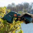 Scotts LSS10172S 7.2V Lithium-Ion Cordless Grass and Shrub Shear - 2 Ah Battery and Charger Included