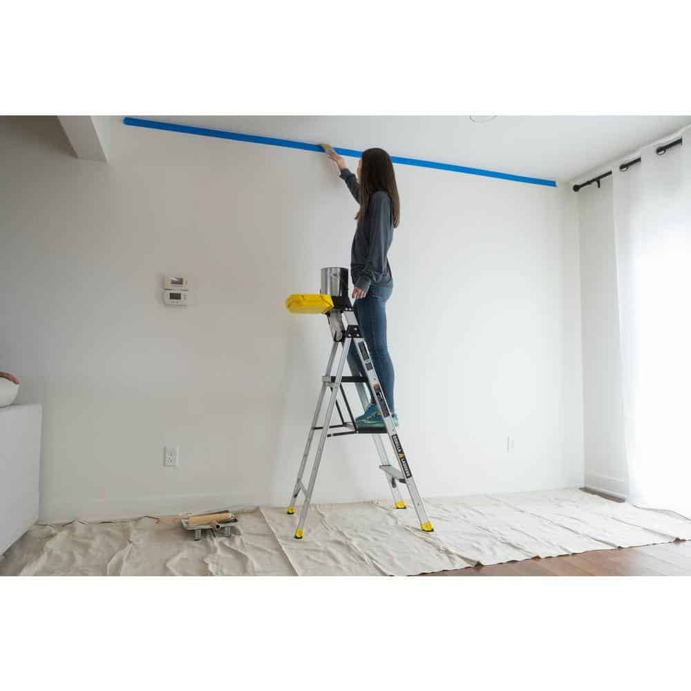 Gorilla Ladders GLA-4XB 4 .5 ft. Aluminum Dual Platform Step Ladder with Project Bucket (9 ft. Reach), 250 lbs. Capacity Type I Duty Rating Gorilla Ladders GLA-4XB 4 .5 ft. Aluminum Dual Platform Step Ladder with Project Bucket (9 ft. Reach), 250 lbs. Capacity Type I Duty Rating - Image 4