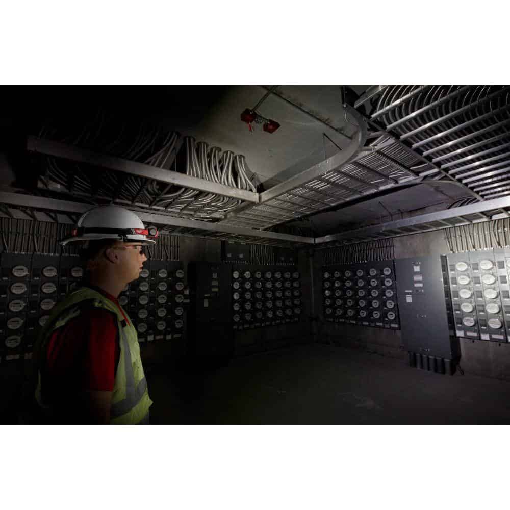 Milwaukee 2163-21 600 Lumens LED REDLITHIUM Hard Hat Headlamp Milwaukee 2163-21 600 Lumens LED REDLITHIUM Hard Hat Headlamp - Image 6