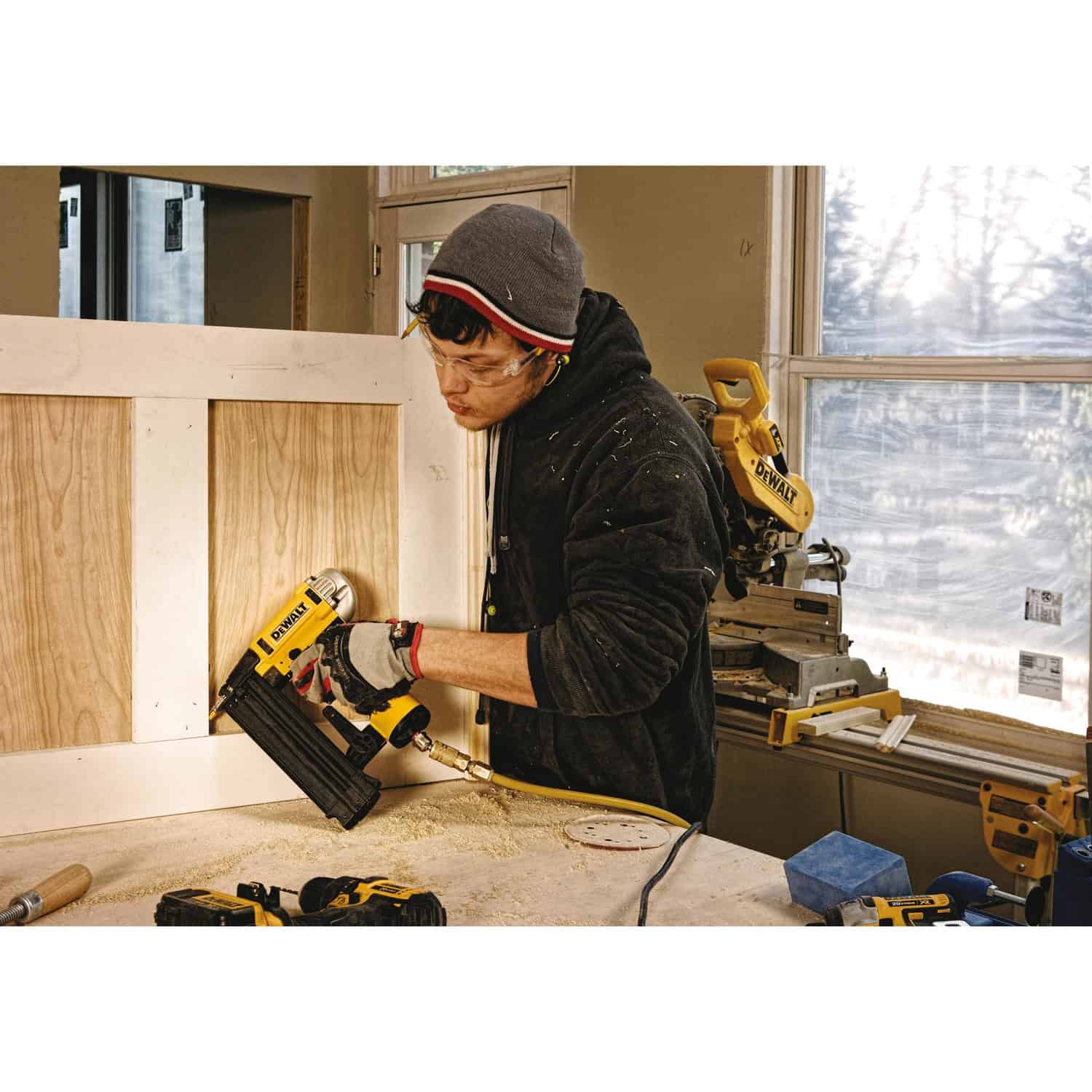 DeWalt DWFP12233 Precision Point 18 Ga. Brad Nailer DeWalt DWFP12233 Precision Point 18 Ga. Brad Nailer - Image 5