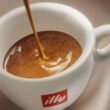illy Whole Bean Coffee - Perfectly Roasted Whole Coffee Beans – Classico Medium Roast – 8.8 Ounce, 6 Pack (packaging may vary)
