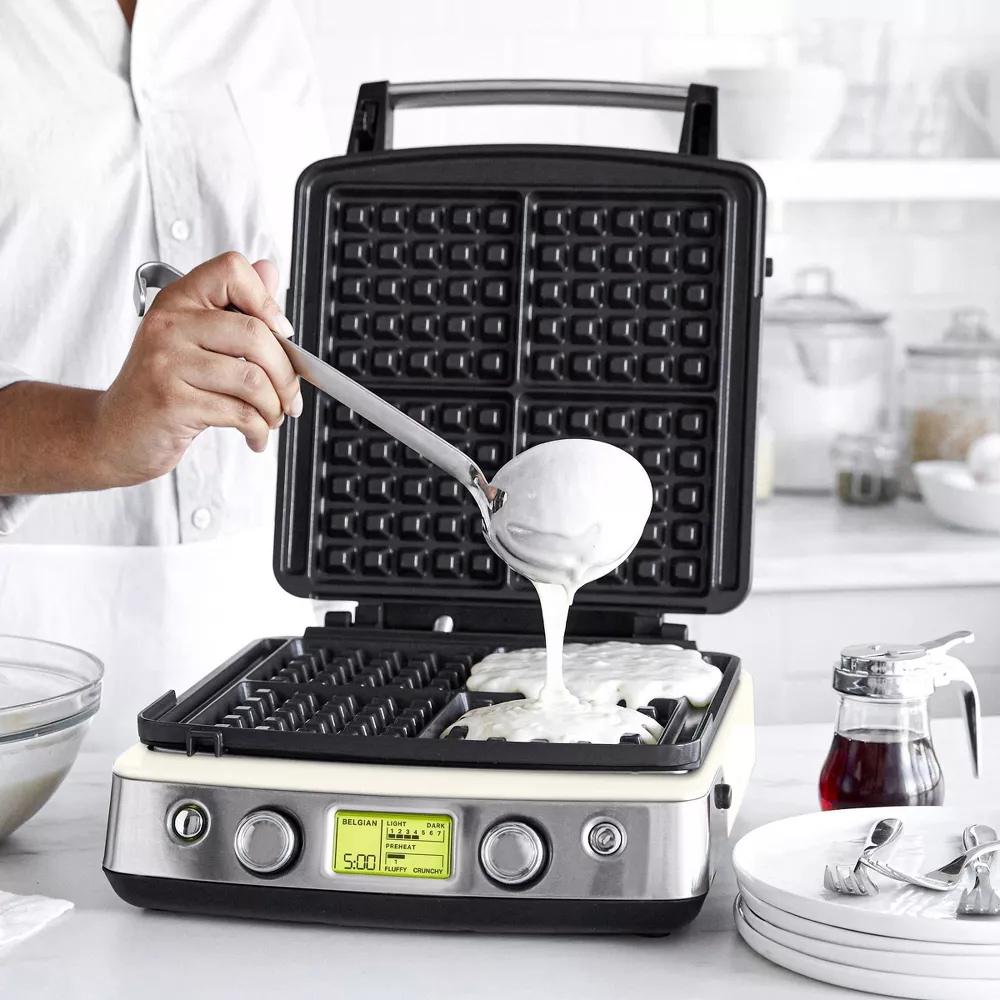 GreenPan Elite Ceramic Nonstick 4-Square Waffle Maker GreenPan Elite Ceramic Nonstick 4-Square Waffle Maker - Image 5