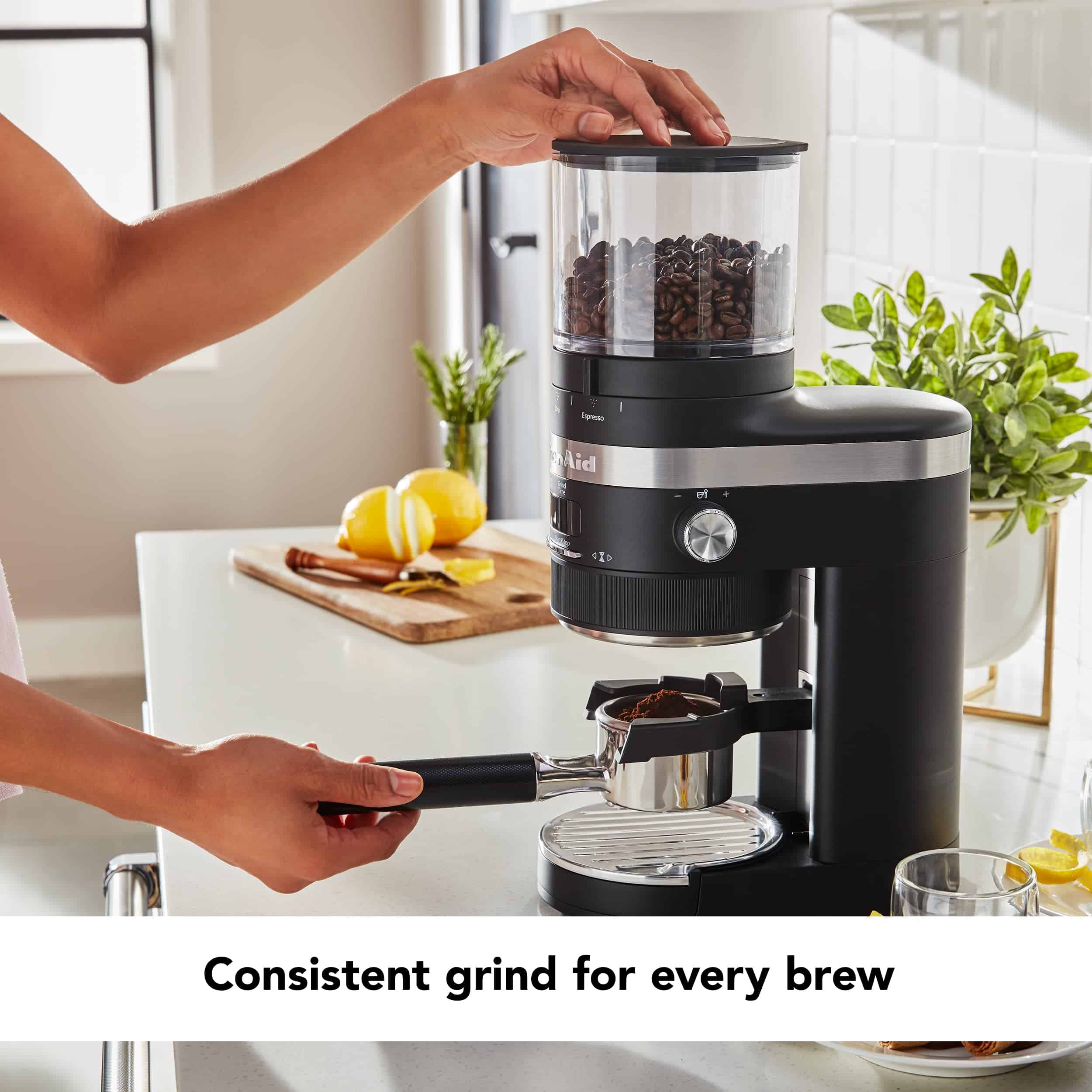 KitchenAid KCG8433BM Burr Coffee Grinder - Black Matte, 10 Oz KitchenAid KCG8433BM Burr Coffee Grinder - Black Matte, 10 Oz - Image 6