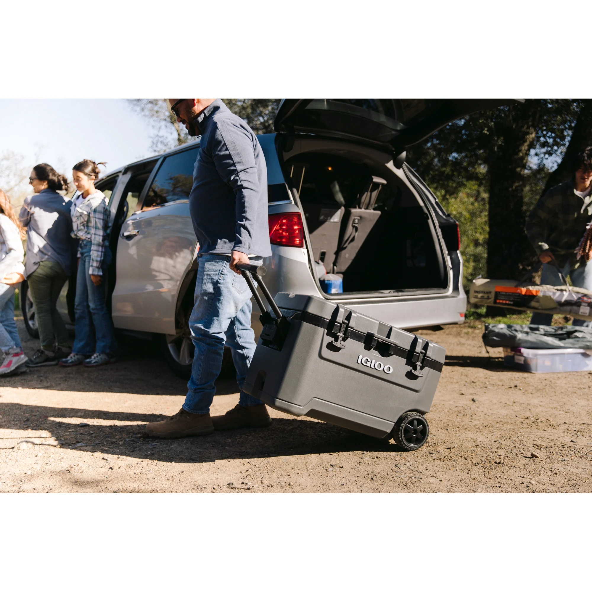 Igloo 72 QT Overland Ice Chest Cooler with Wheels, Gray Igloo 72 QT Overland Ice Chest Cooler with Wheels, Gray - Image 9
