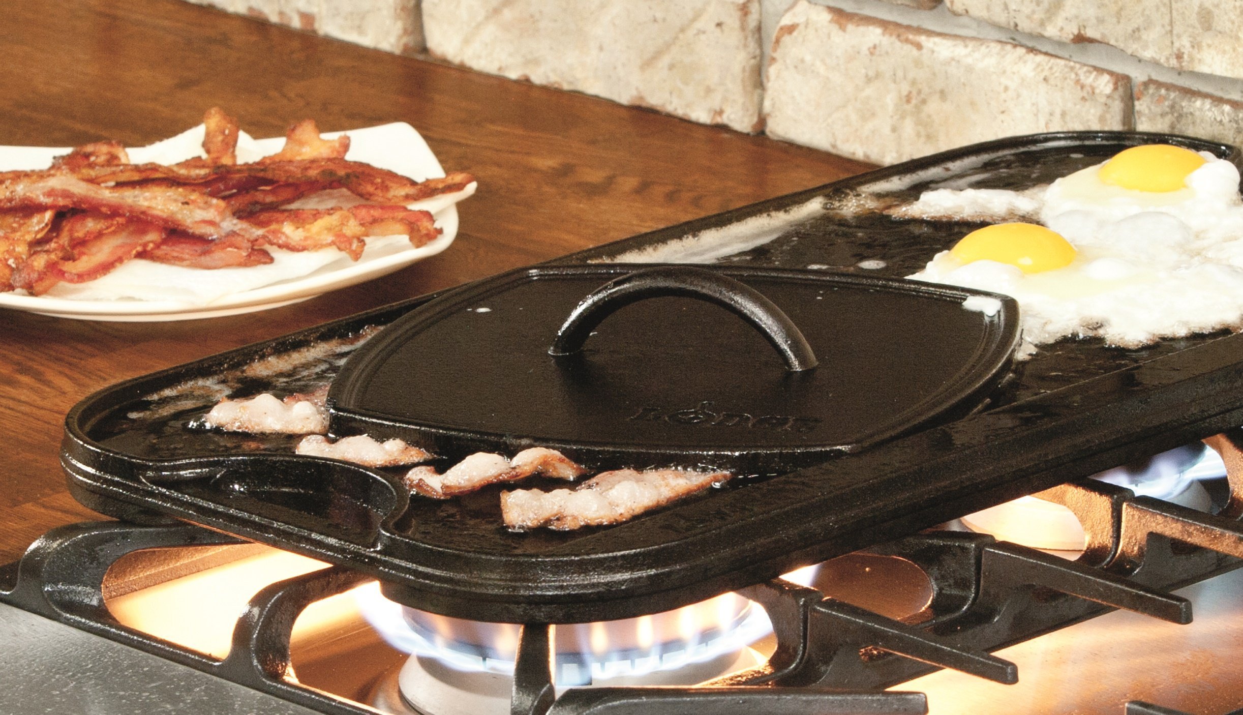 Lodge LPGI3 Cast Iron Reversible Grill/Griddle, 20-inch x 10.44-inch, Black Lodge LPGI3 Cast Iron Reversible Grill/Griddle, 20-inch x 10.44-inch, Black - Image 5