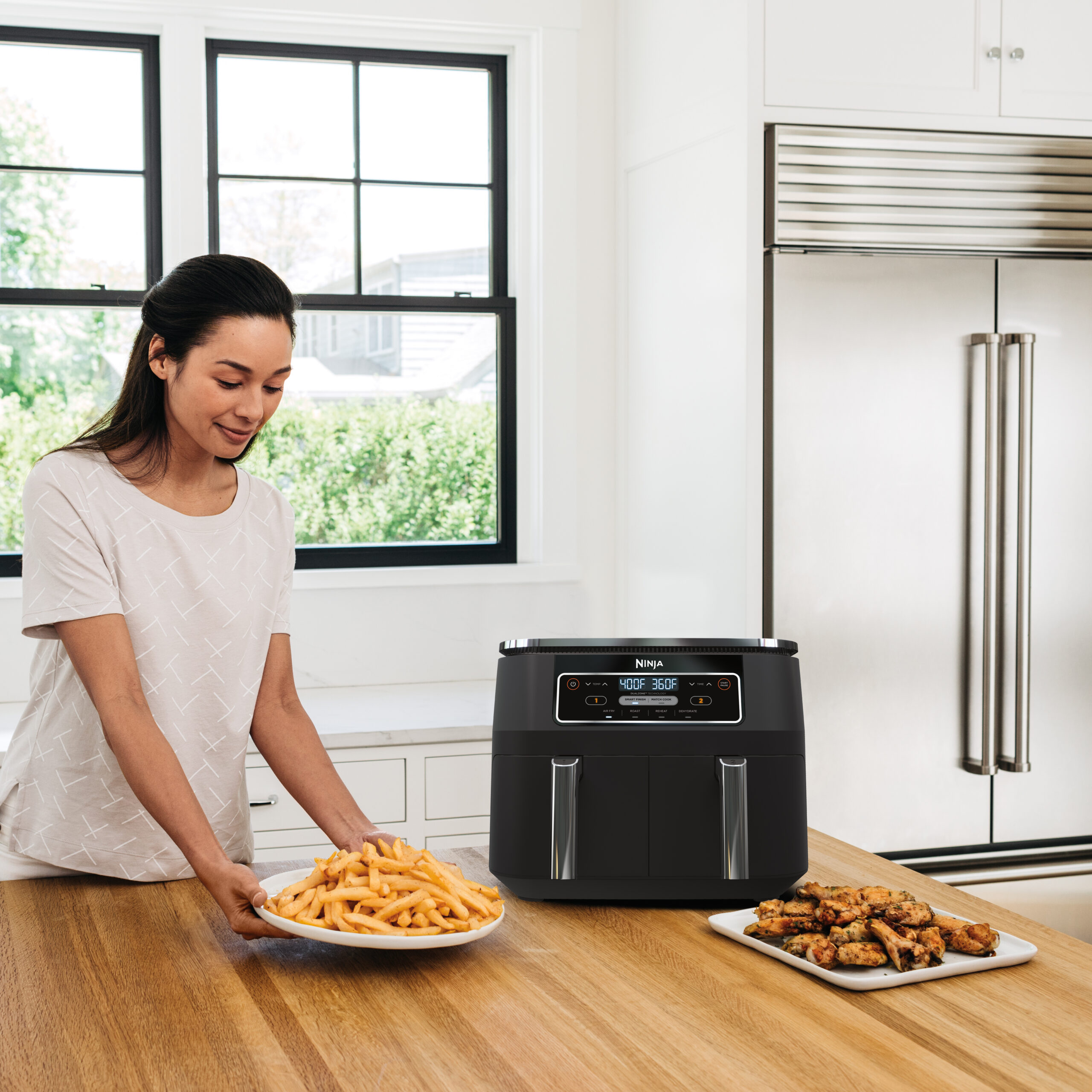Ninja Foodi DZ100 4-in-1, 8-qt., 2-Basket Air Fryer with DualZone Technology Ninja Foodi DZ100 4-in-1, 8-qt., 2-Basket Air Fryer with DualZone Technology - Image 5