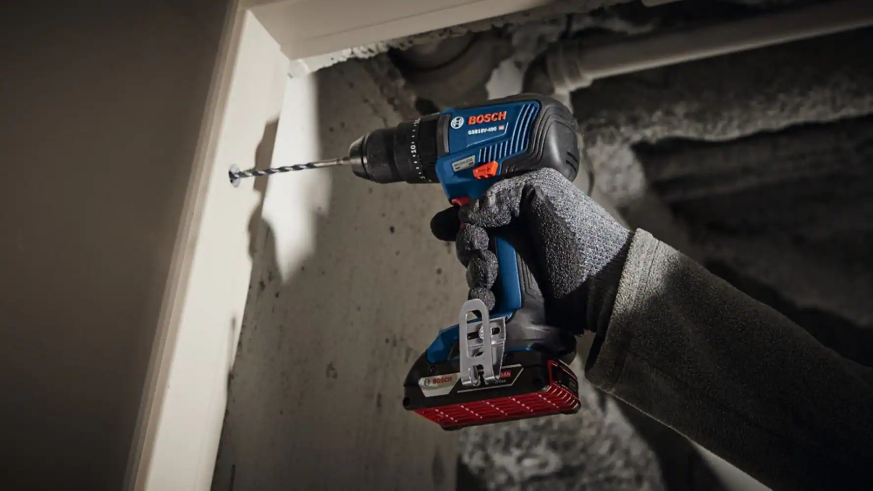 Bosch 18-volt 4-Tool Brushless Power Tool Combo Kit with Soft Case (2-Batteries Included and Charger Included) Bosch 18-volt 4-Tool Brushless Power Tool Combo Kit with Soft Case (2-Batteries Included and Charger Included) - Image 9