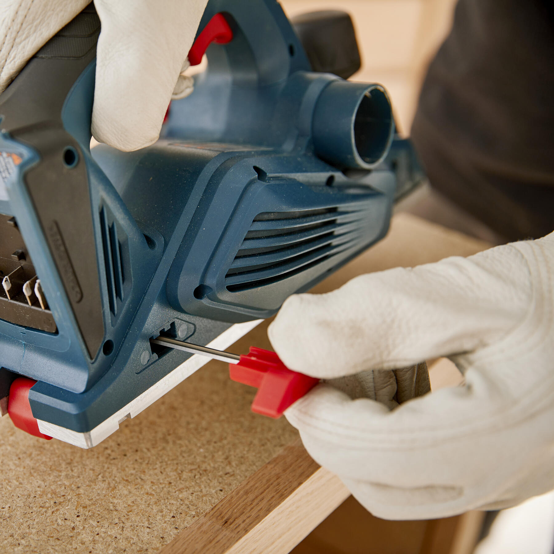 Bosch 3.25-in W 18-volt Handheld Planer Bosch 3.25-in W 18-volt Handheld Planer - Image 8