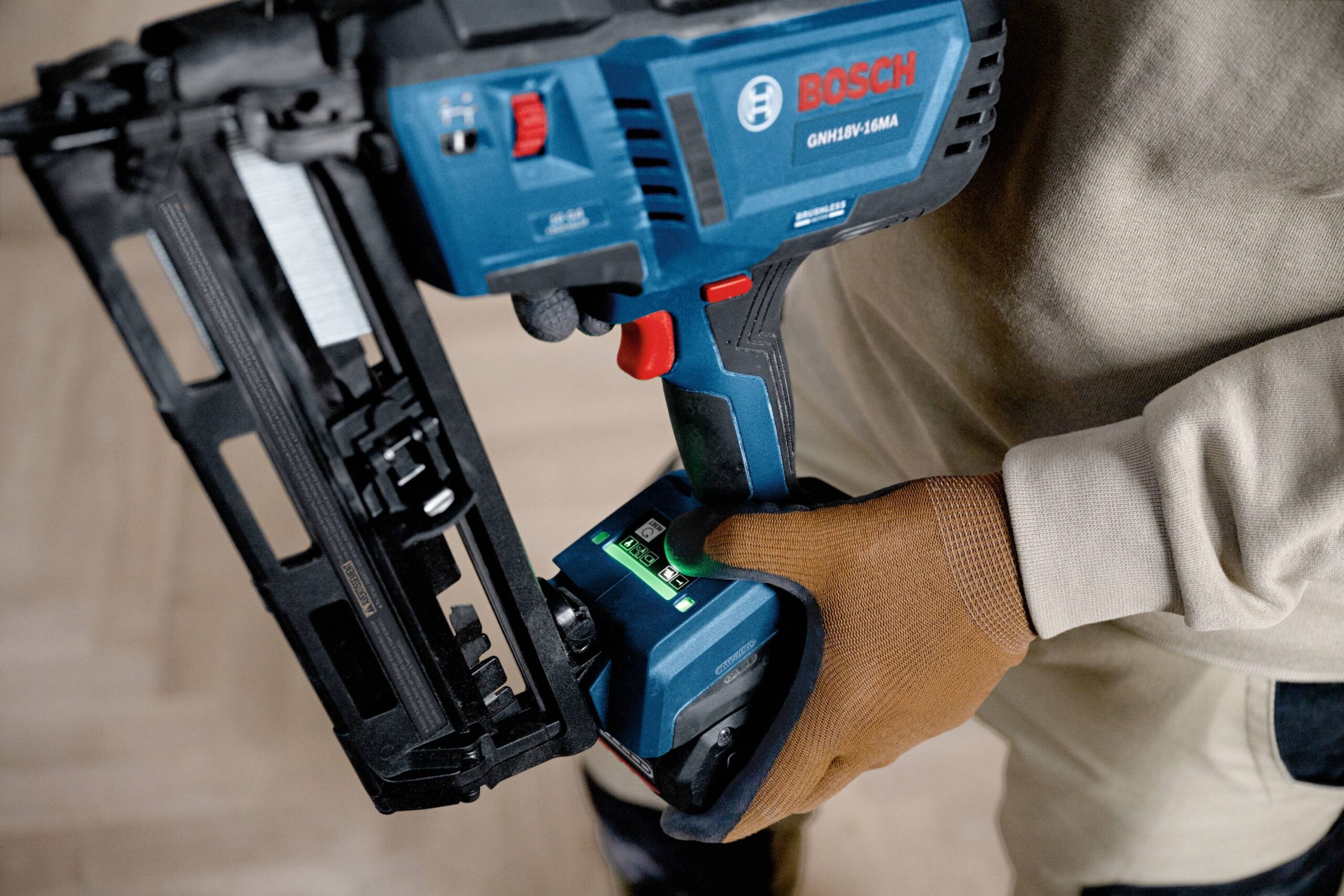 Bosch 18V Brushless 2-1/2-in 16-Gauge Cordless Finish Nailer Bosch 18V Brushless 2-1/2-in 16-Gauge Cordless Finish Nailer - Image 7