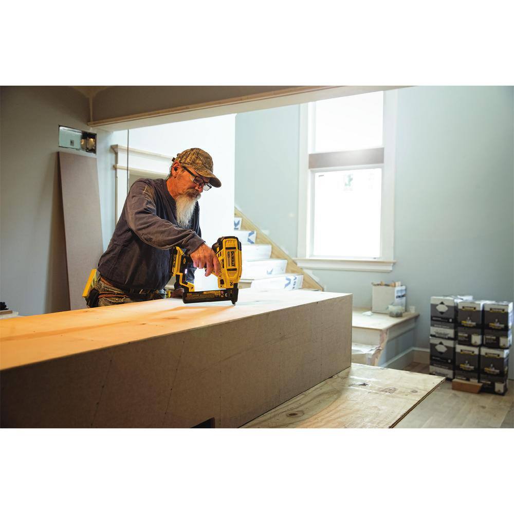 DEWALT 20V MAX XR Lithium-Ion Cordless 18-Gauge Narrow Crown Stapler (Tool Only) DEWALT 20V MAX XR Lithium-Ion Cordless 18-Gauge Narrow Crown Stapler (Tool Only) - Image 11