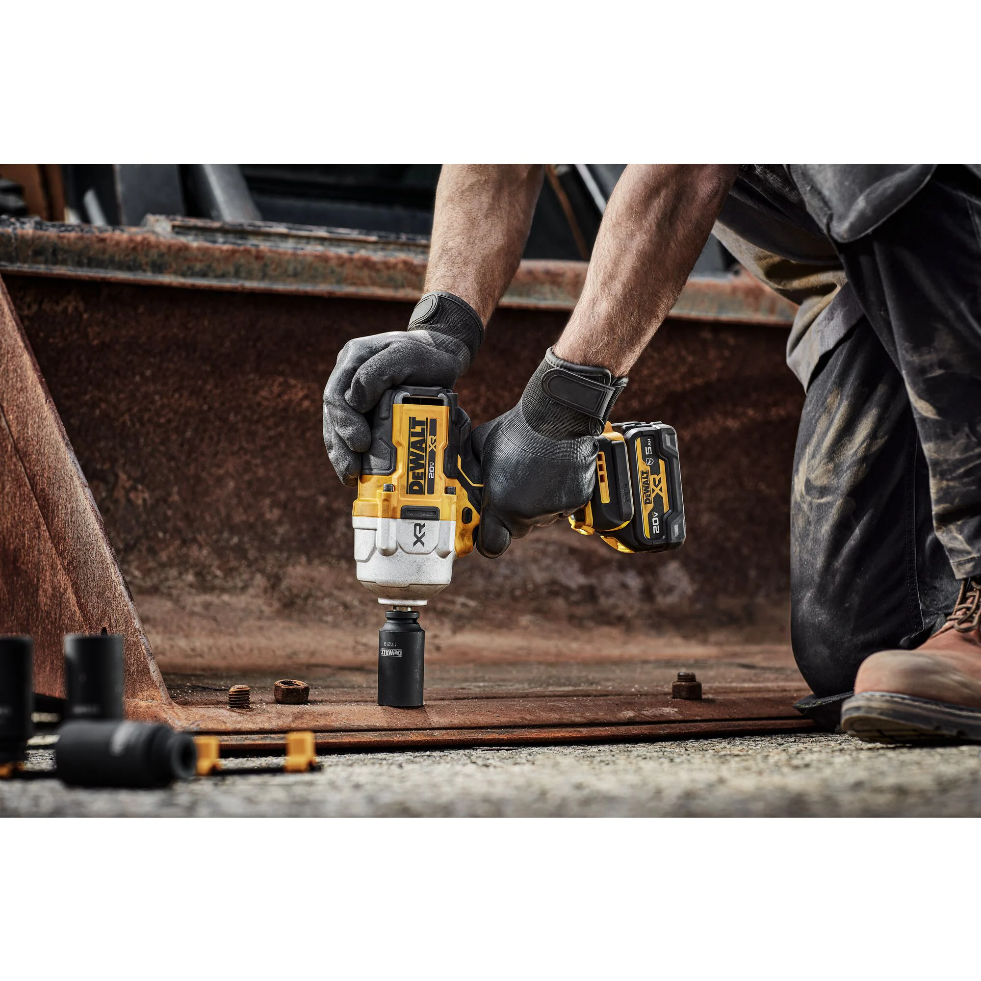 DEWALT XR 20-volt Max Variable Brushless 1/2-in Drive Cordless Impact Wrench (Battery and Charger Not Included) DEWALT XR 20-volt Max Variable Brushless 1/2-in Drive Cordless Impact Wrench (Battery and Charger Not Included) - Image 2