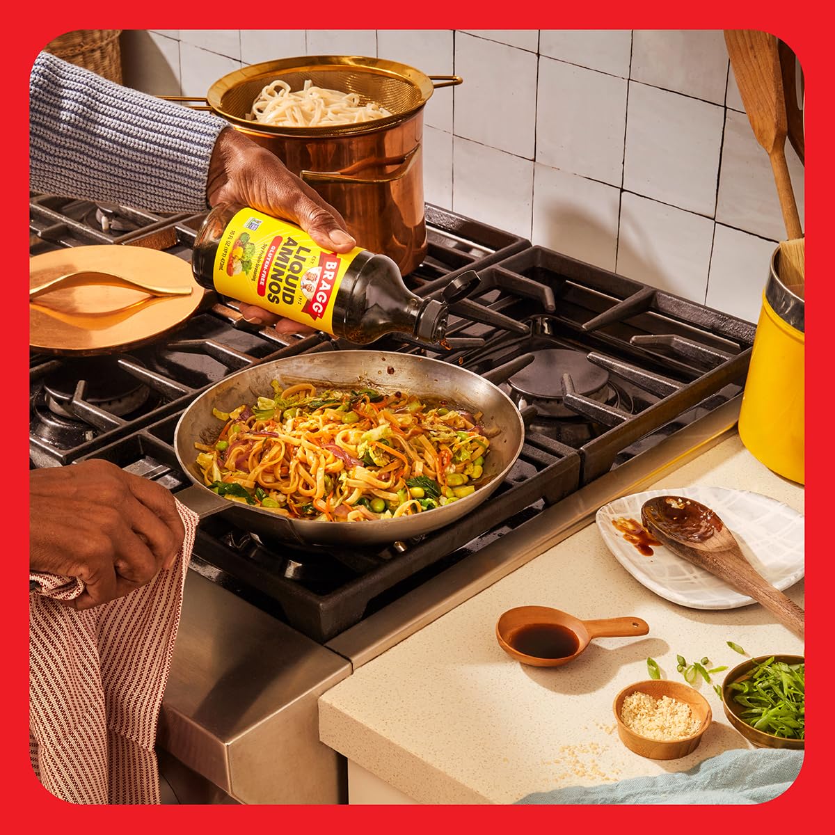 Bragg Liquid Aminos All Purpose Seasoning – Soy Sauce Alternative – Gluten Free, No GMO’s, Kosher Certified, 1 Gallon Bragg Liquid Aminos All Purpose Seasoning – Soy Sauce Alternative – Gluten Free, No GMO’s, Kosher Certified, 1 Gallon - Image 5