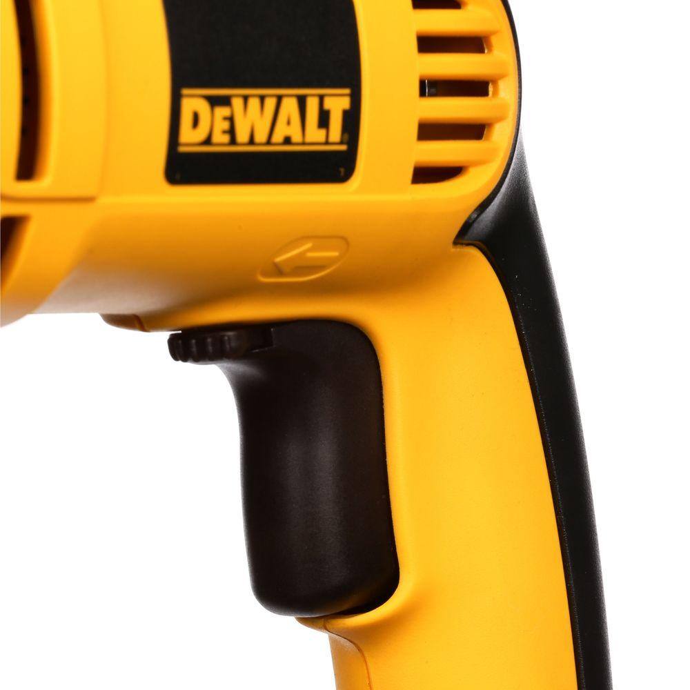 DEWALT 8 Amp Corded 3/8 in. Variable Speed Drill DEWALT 8 Amp Corded 3/8 in. Variable Speed Drill - Image 3