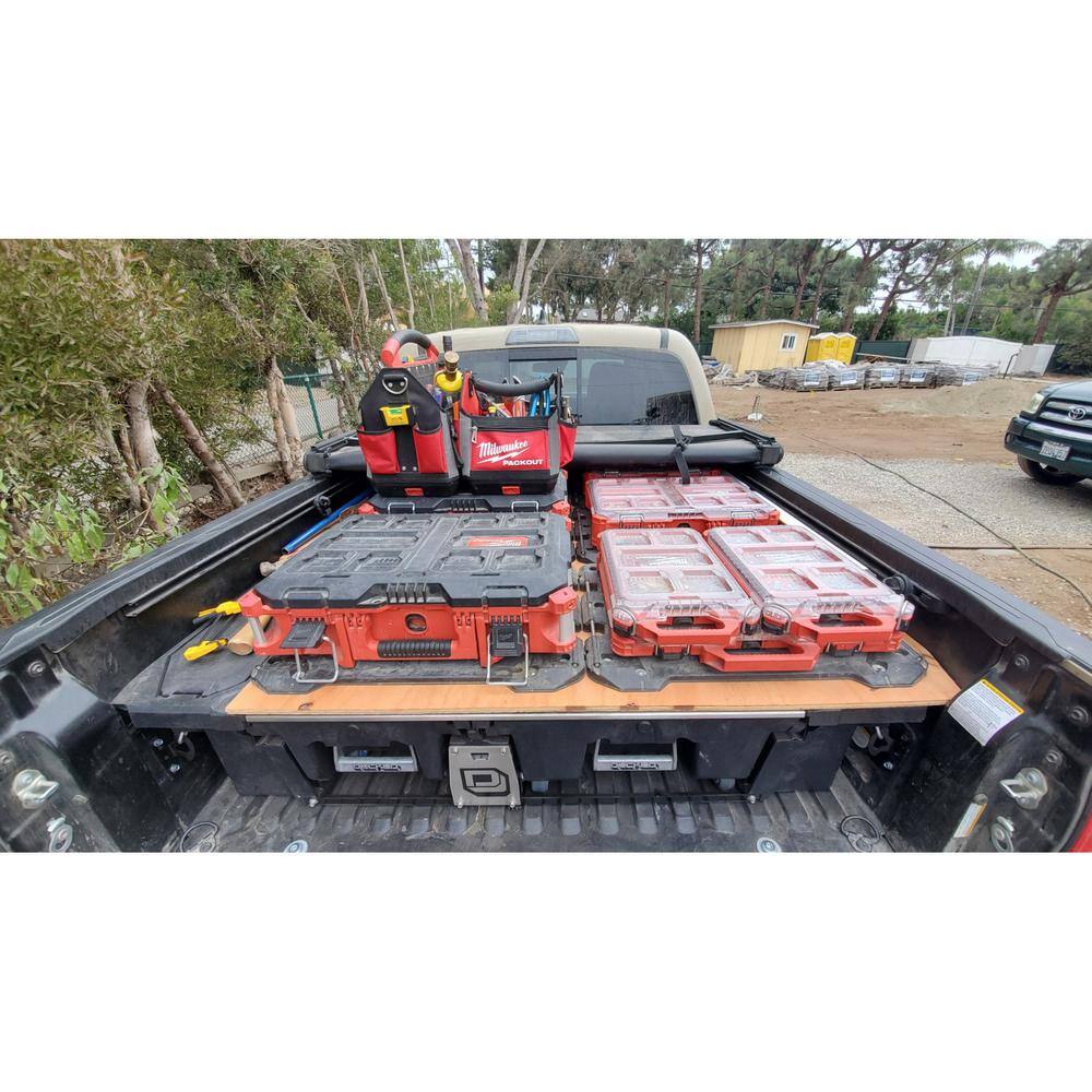Milwaukee PACKOUT 11-Compartment Low-Profile Impact Resistant Portable Small Parts Organizer Milwaukee PACKOUT 11-Compartment Low-Profile Impact Resistant Portable Small Parts Organizer - Image 8