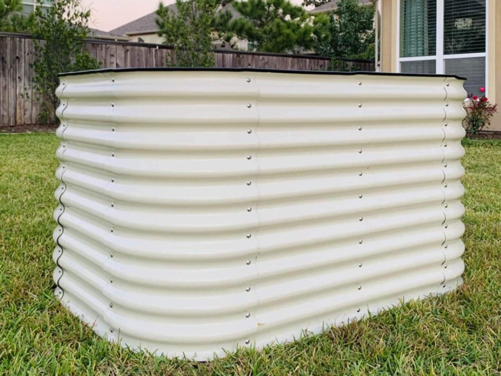 Vego Garden 42-Inches W x 60-Inches L x 32-Inches H Pearl White Metal Raised Garden Bed Vego Garden 42-Inches W x 60-Inches L x 32-Inches H Pearl White Metal Raised Garden Bed