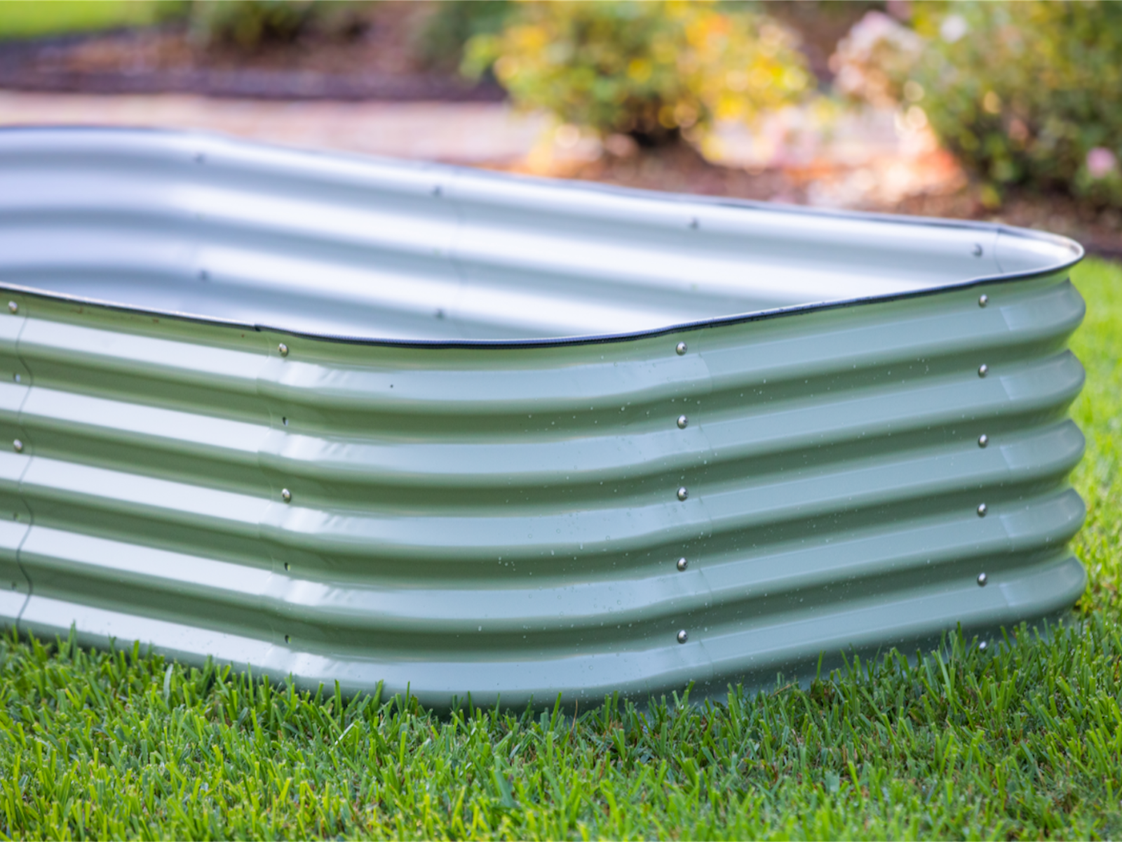 Vego Garden 42-Inches W x 78-Inches L x 17-Inches H Olive Green Metal Raised Garden Bed Vego Garden 42-Inches W x 78-Inches L x 17-Inches H Olive Green Metal Raised Garden Bed