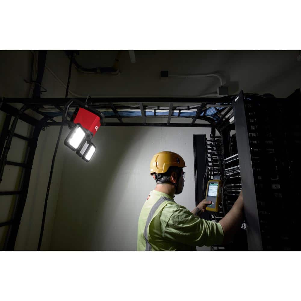 Milwaukee M18 18-Volt Lithium-Ion Cordless 4500 Lumens ROVER Dual Power Triple-Panel Flood & Area Light (Tool-Only) 2368-20 Milwaukee M18 18-Volt Lithium-Ion Cordless 4500 Lumens ROVER Dual Power Triple-Panel Flood & Area Light (Tool-Only) 2368-20