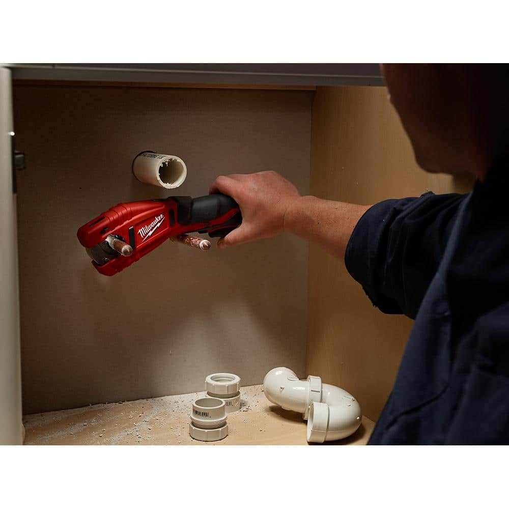 Milwaukee M12 12V Lithium-Ion Cordless Copper Tubing Cutter Kit with 1.5 Ah Battery, Charger and Hard Case 2471-21 Milwaukee M12 12V Lithium-Ion Cordless Copper Tubing Cutter Kit with 1.5 Ah Battery, Charger and Hard Case 2471-21