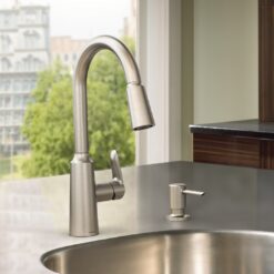 Moen Edwyn Spot Resist Stainless Single Handle Deck-mount Pull-down Kitchen Faucet with Sprayer ( Deck Plate Included ) (Soap Dispenser Included)
