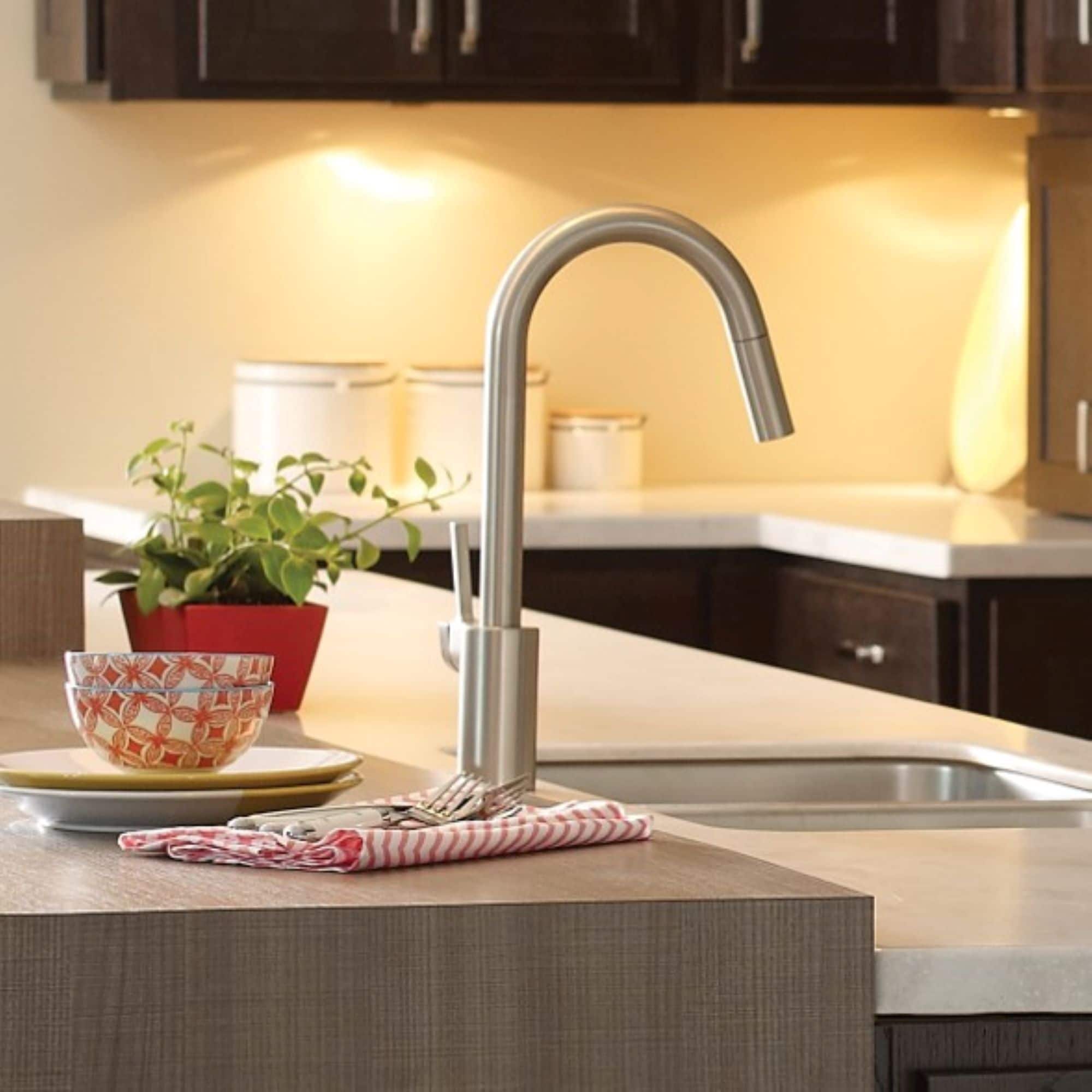 Moen Align Spot Resist Stainless Single Handle Deck-mount Pull-down Kitchen Faucet with Sprayer Moen Align Spot Resist Stainless Single Handle Deck-mount Pull-down Kitchen Faucet with Sprayer