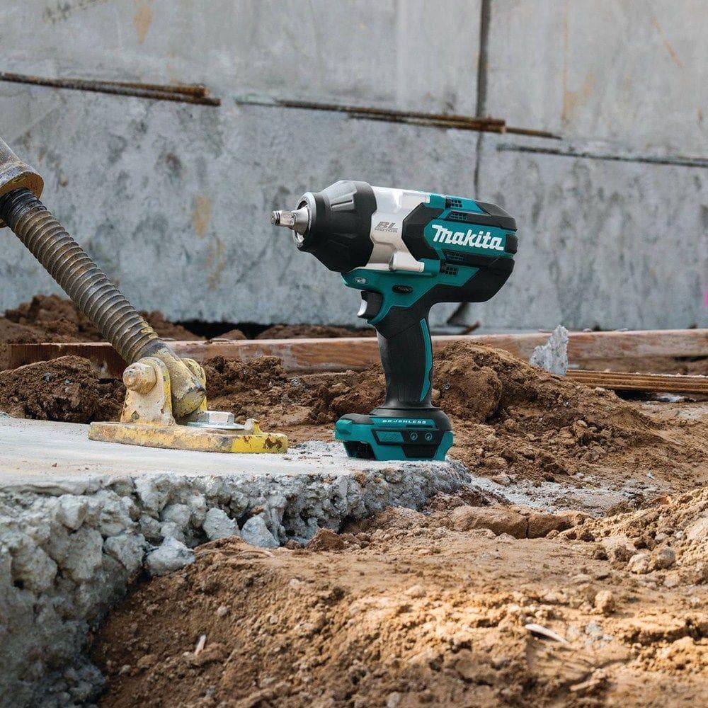 Makita 18V LXT Lithium-Ion Brushless Cordless High Torque 1/2 in. 3-Speed Drive Impact Wrench (Tool-Only) XWT08Z Makita 18V LXT Lithium-Ion Brushless Cordless High Torque 1/2 in. 3-Speed Drive Impact Wrench (Tool-Only) XWT08Z