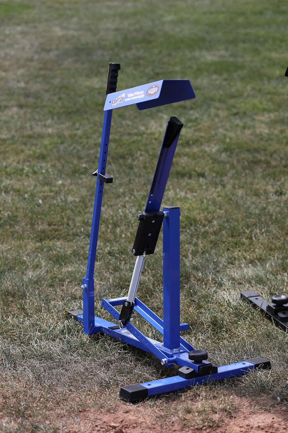 Louisville Slugger Blue Flame Pitching Machine Louisville Slugger Blue Flame Pitching Machine
