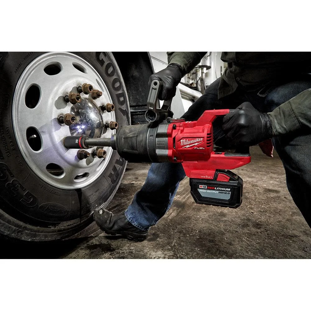 Milwaukee 49-66-7840 SHOCKWAVE Impact Duty 1 in Drive 7 Piece MM & SAE Wheel Service Socket PACKOUT Set Milwaukee 49-66-7840 SHOCKWAVE Impact Duty 1 in Drive 7 Piece MM & SAE Wheel Service Socket PACKOUT Set - Image 4