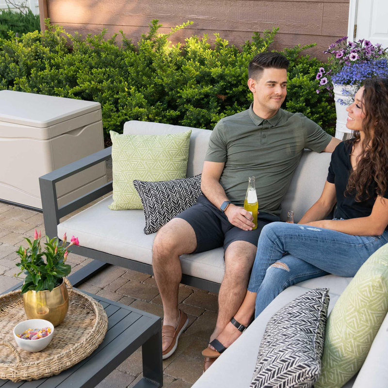 Lifetime 39'' W 80 Gallons Water Resistant Polyethylene Plastic Lockable Deck Box in Desert Sand