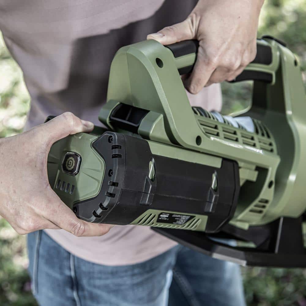 Green Machine 62-Volt 113 MPH 600 CFM Battery Lithium-Ion Brushless Cordless Handheld Leaf Blower GMLB6202-TO