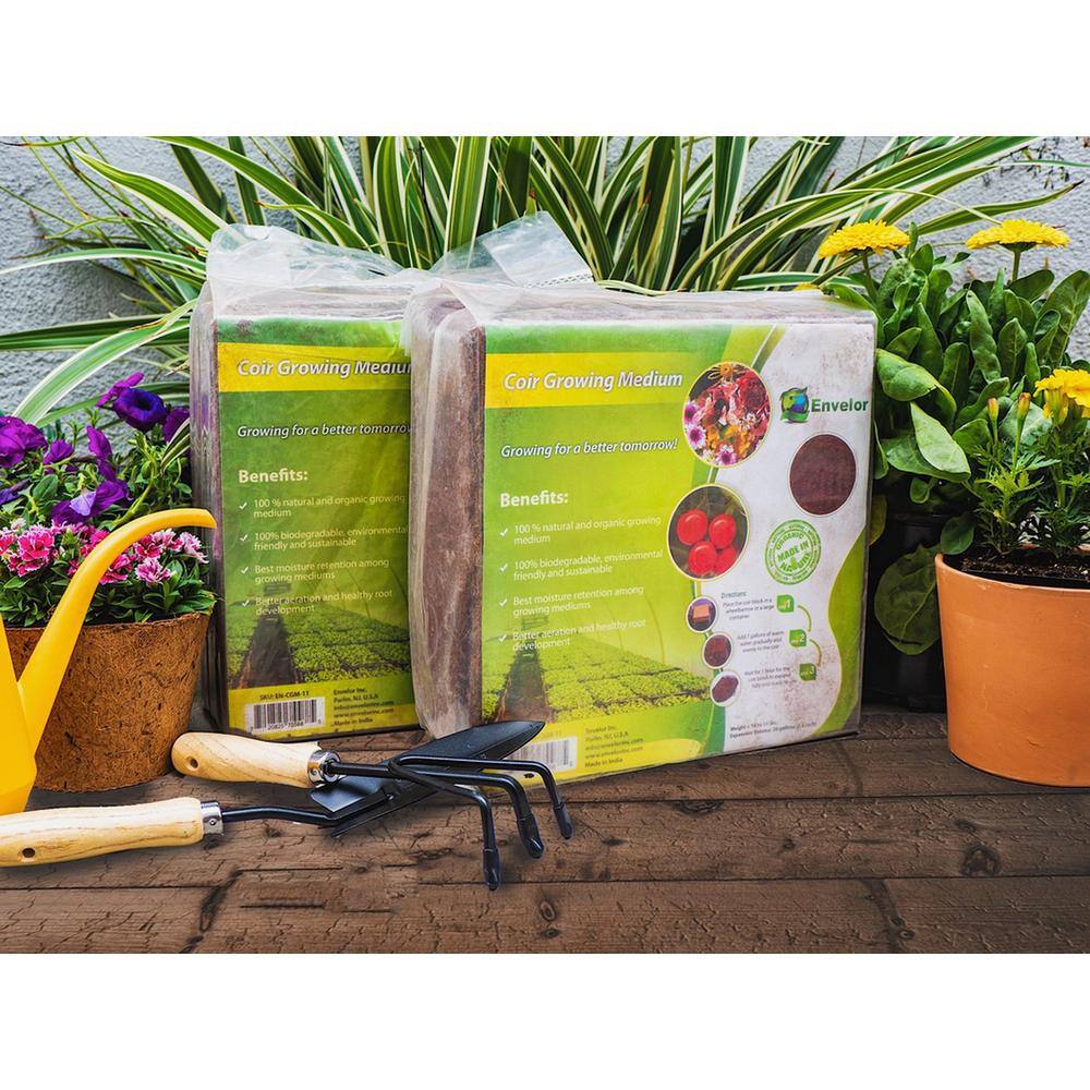 Envelor 10 lbs. Organic Coco Block Coir Brick Potting Soil (4-Pack) EN-CGM-11-4 Envelor 10 lbs. Organic Coco Block Coir Brick Potting Soil (4-Pack) EN-CGM-11-4